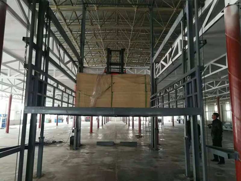 新星大吨位升降货梯